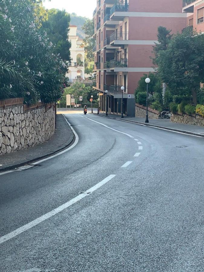 Parco Tasso Guest House Sorrento Bagian luar foto